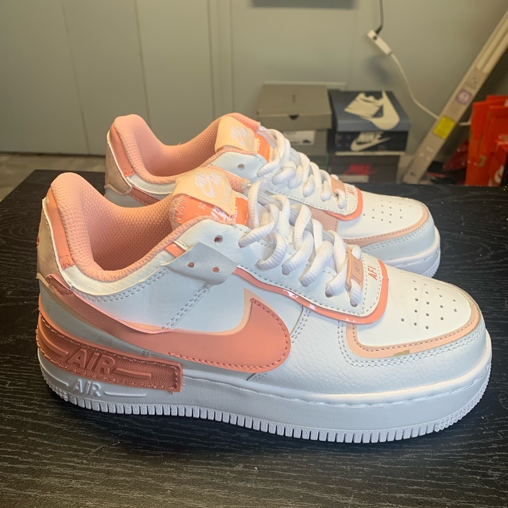 Air Force 1 shadow